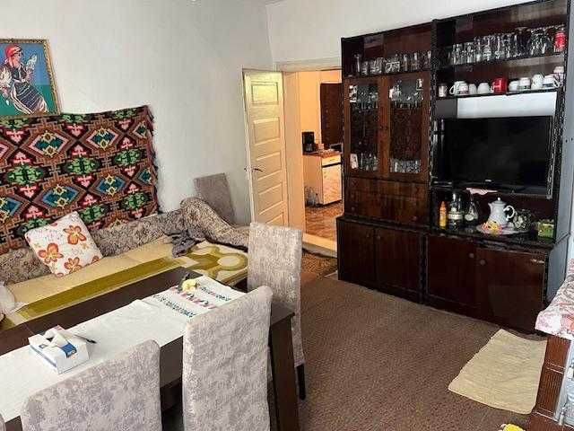 Vand casa. Un colt de rai. Fara vecini. comuna Gura Teghii, la DJ 203k