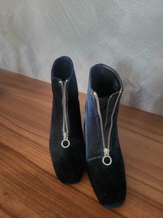 Botine ZARA din catifea nr.37
