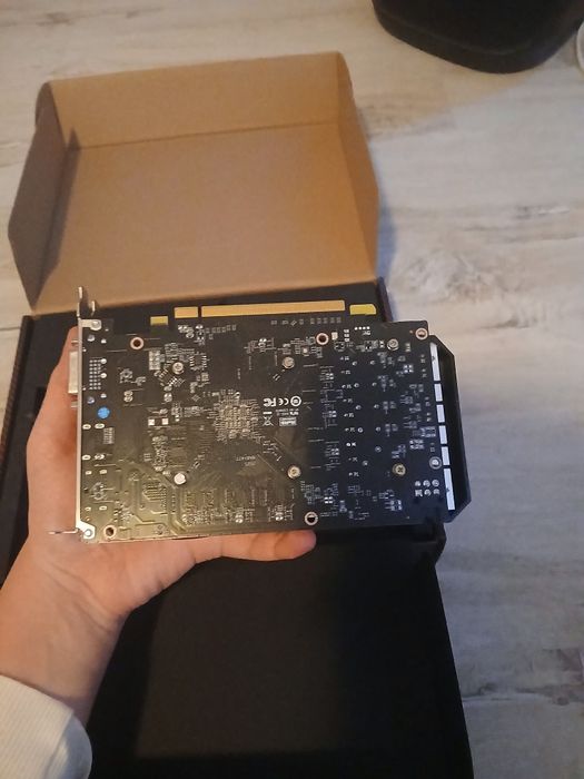 Placa video rx 580 biostar