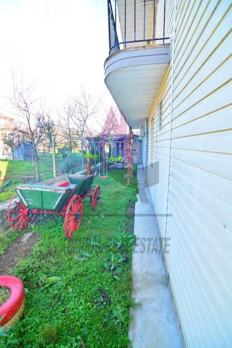 Дава се под наем Къща в с. Осеново, Област Варна - 300 кв.м за 511 € - Снимка #8