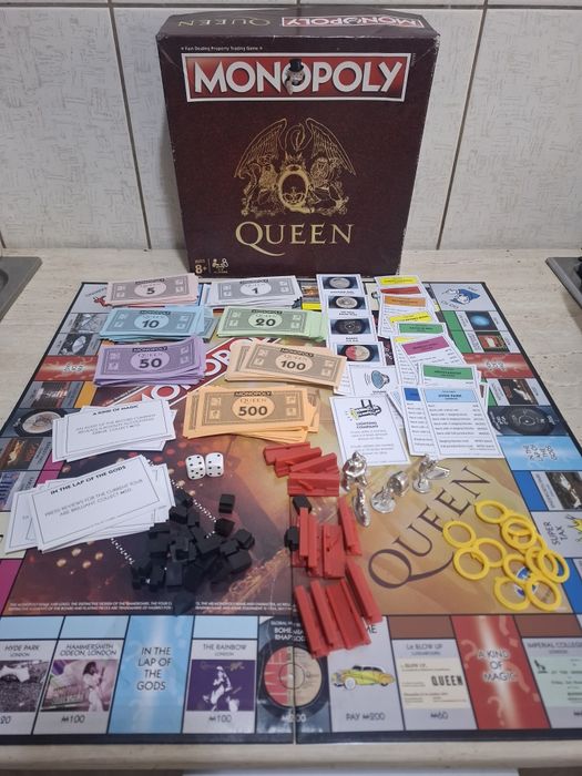 Joc Monopoly Queen Edition