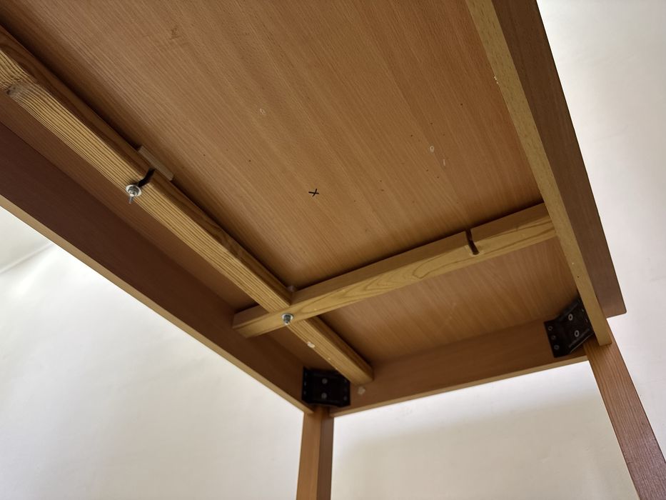 продается стол!!