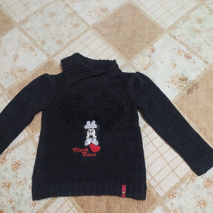 Свитер на девочку на 4-5 лет на рост 116 см