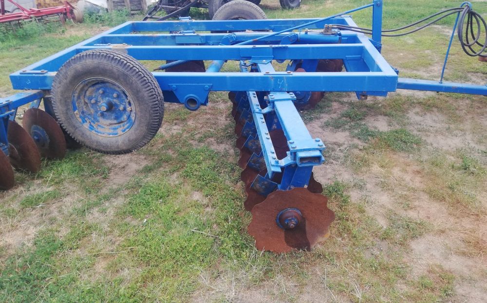 Брана Nardi, Italia