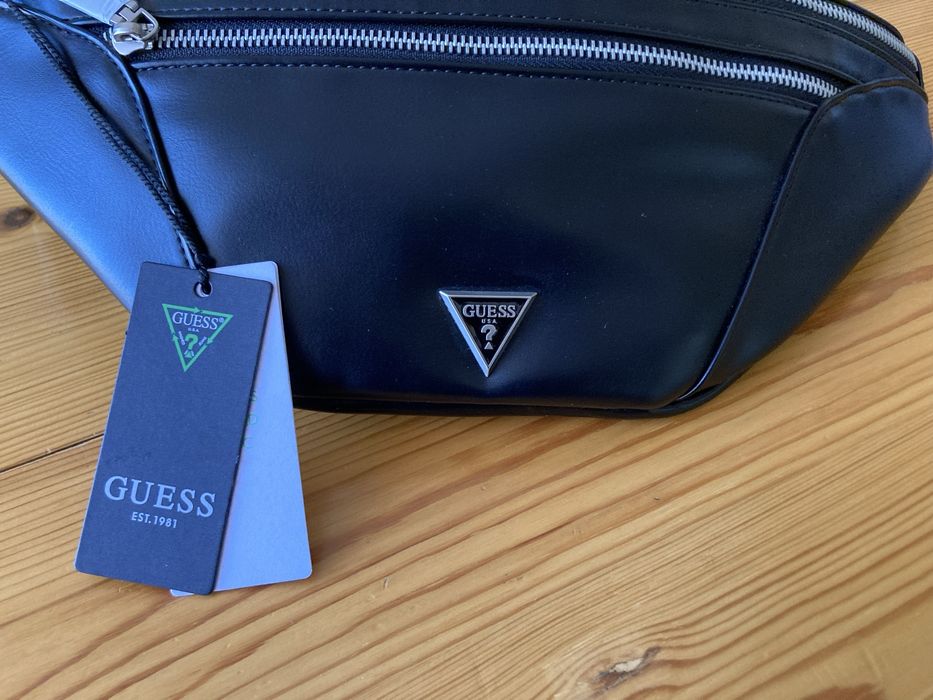 Мъжка оригинална чанта Guess