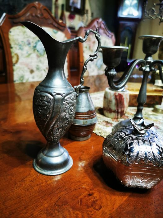 Vand vase argintate/zincate modele deosebite!