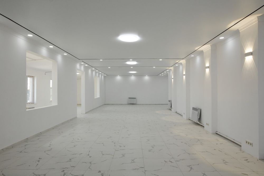 Сдается в аренду под офис  вдоль дороги