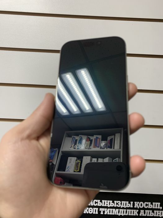 Айфон 16 про в отличном состояний