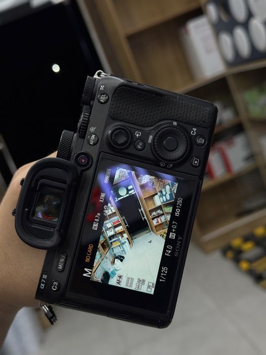 Sony A7 III 4K 24-70mm F4 Zeiss FullFrame pro kamera