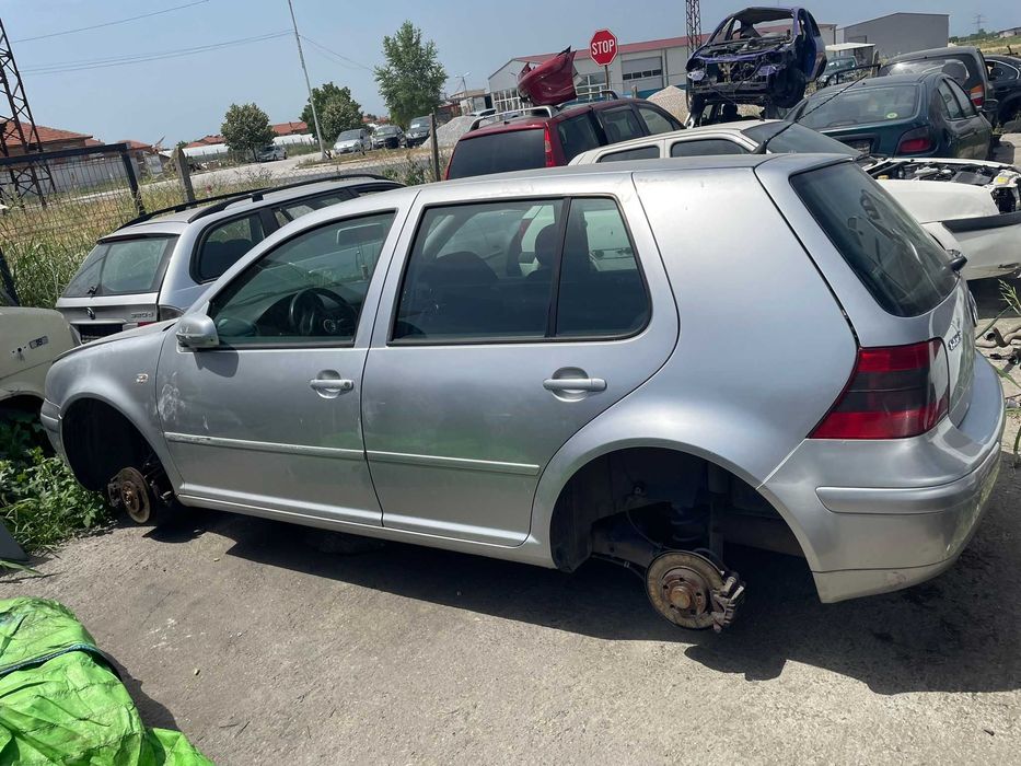 Голф 4 1.6 на части / Vw golf 4 1.6 i на части