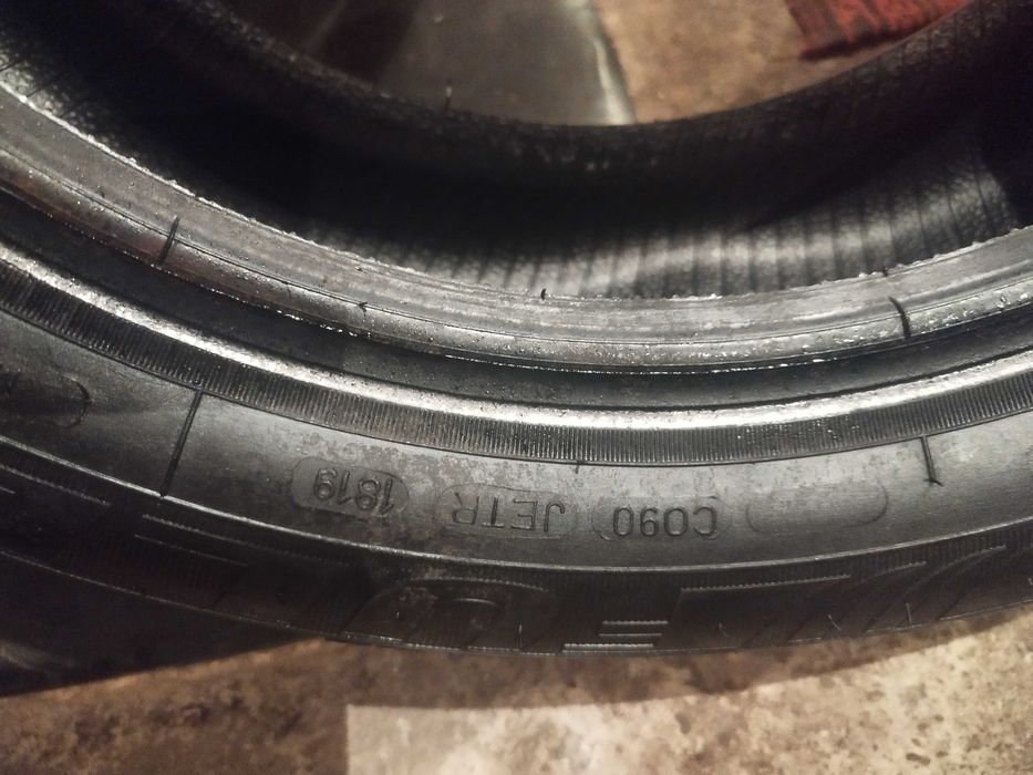 Зимни гуми 2 х 2 вида 185/60 R15