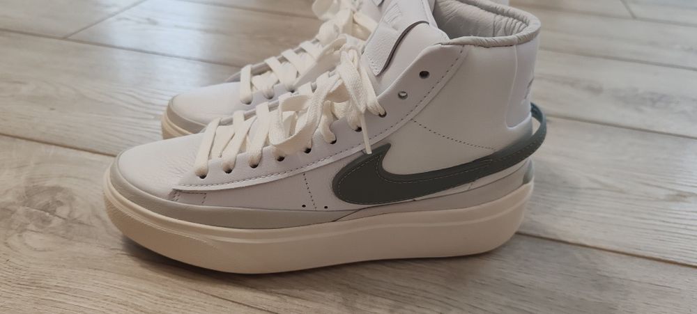 Кецове Nike Blazer Phantom