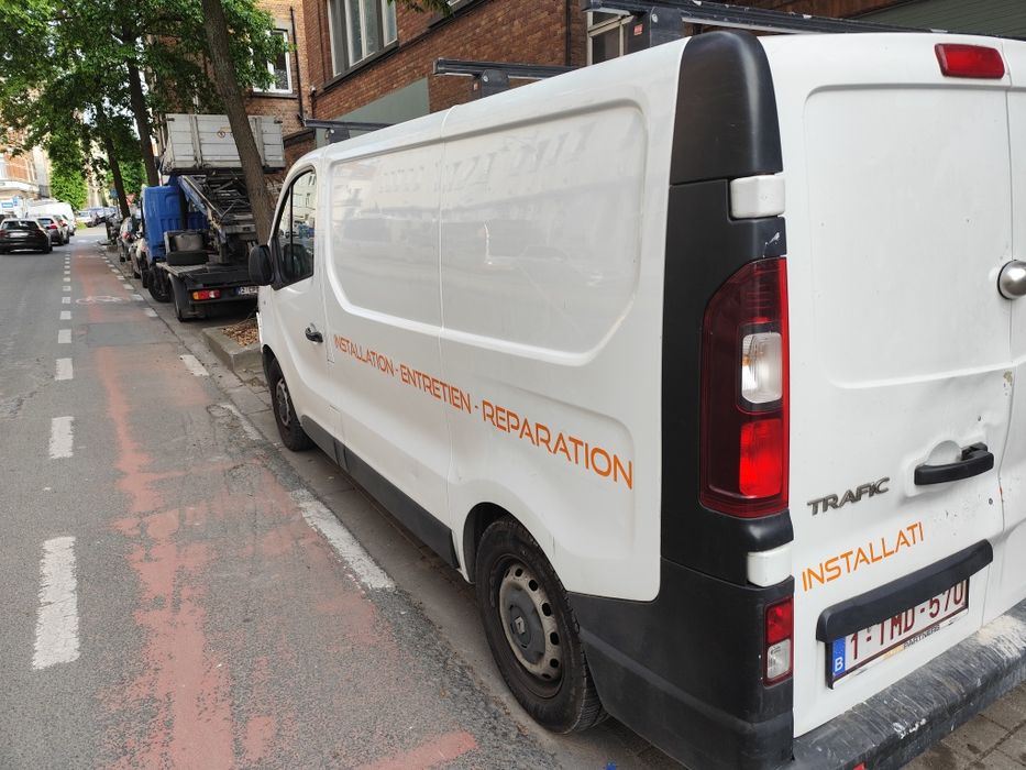 Vând Renault trafic 2015