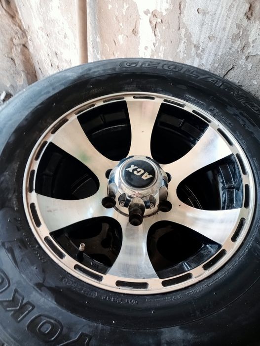 Продам диски с резиной.