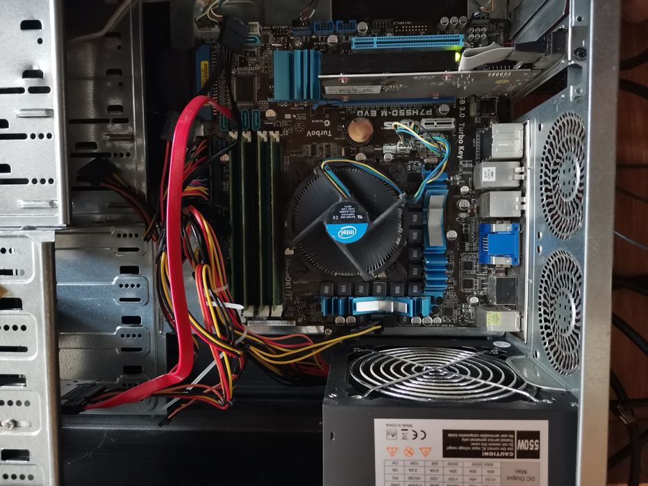 Настолен компютър PC