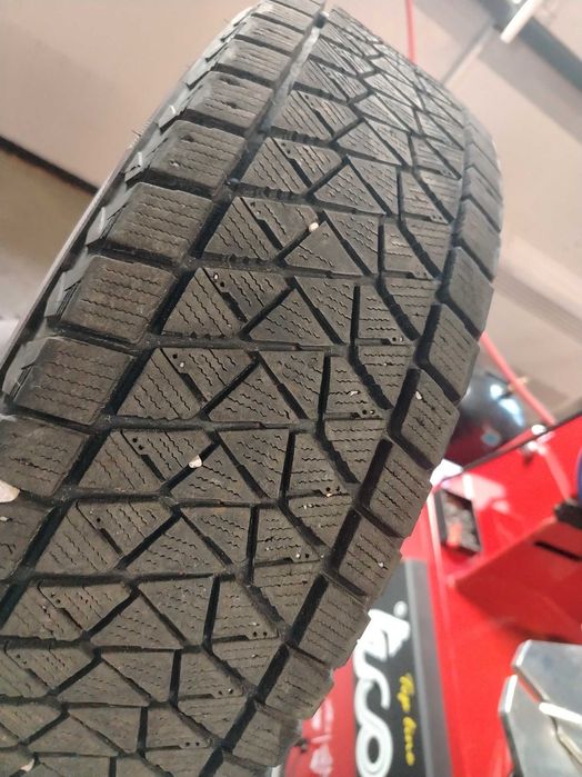 4бр.зимни гуми 195/80/15 Bridgestone