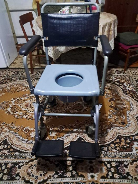 Инвалидная коляска