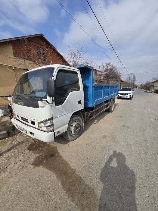 Isuzu sotiladi 2007 yil narhi 25000$ kelishamiz