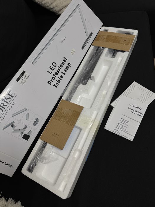 Lampa cu LED - LUXORISE pentru iluminarea mesei de lucru