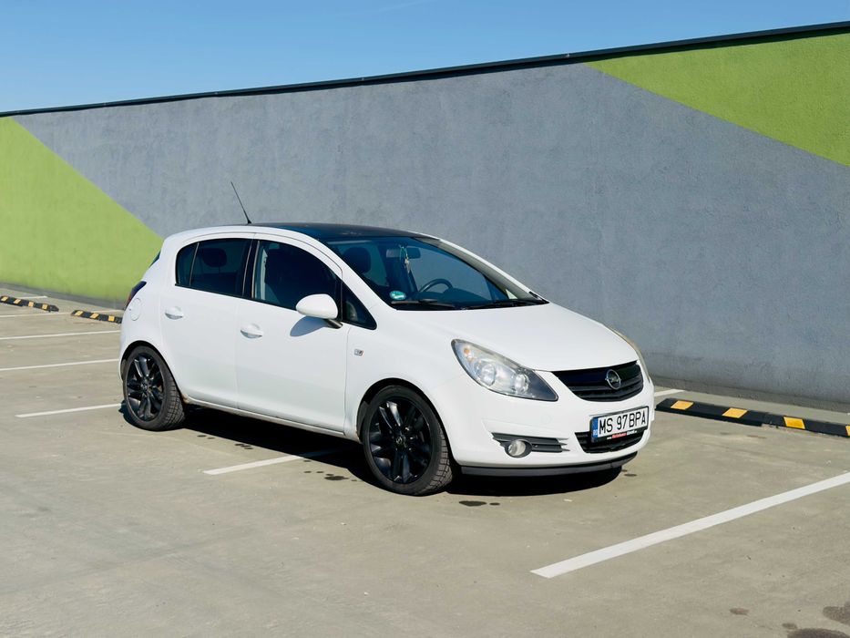 Opel Corsa D, 2010, 147000 km reali, alb