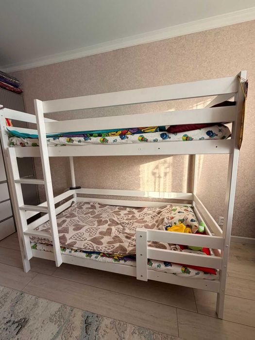 двухъярусная кровать