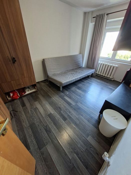 Caut colega de apartament