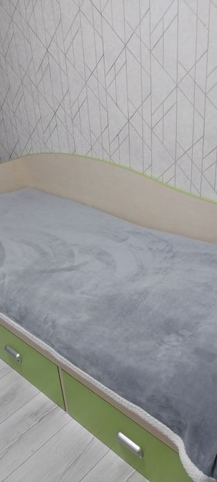 Кровать для спальни