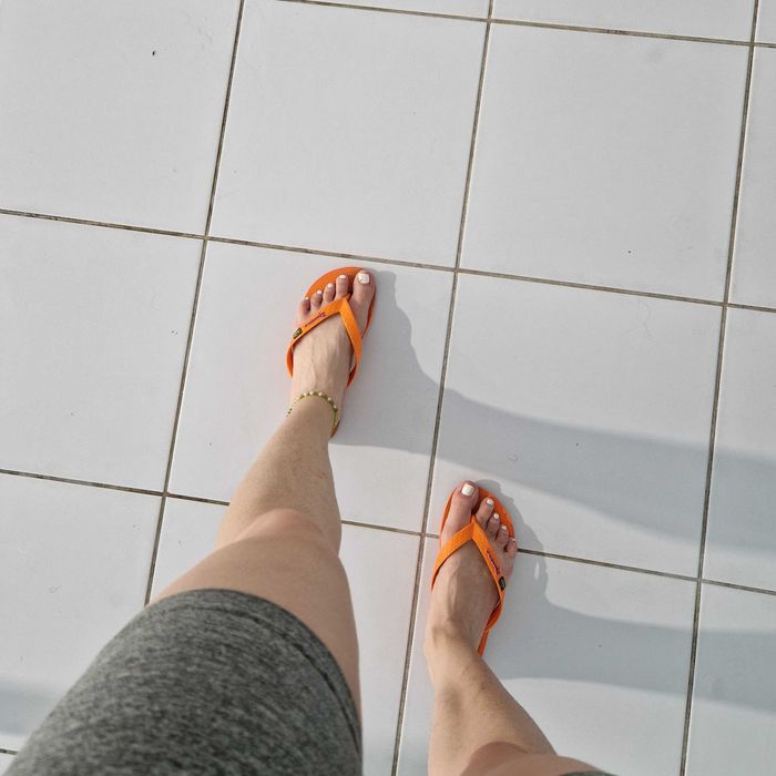 Гривни, гривни за глезен, колиета от мъниста