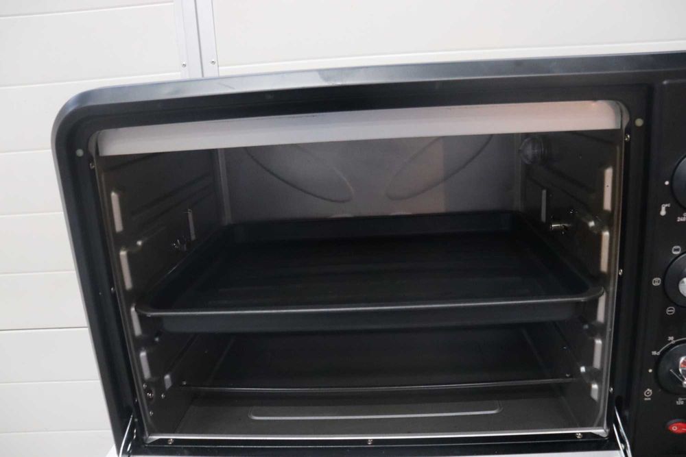 Фурна Moulinex Optimo (OX495810) 60L 2200W, лек дефект