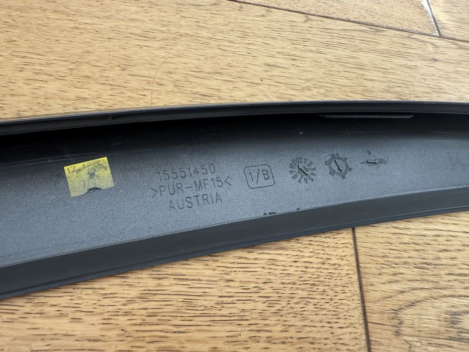 Mercedes w206 оригинален спойлер A206/7930100/992