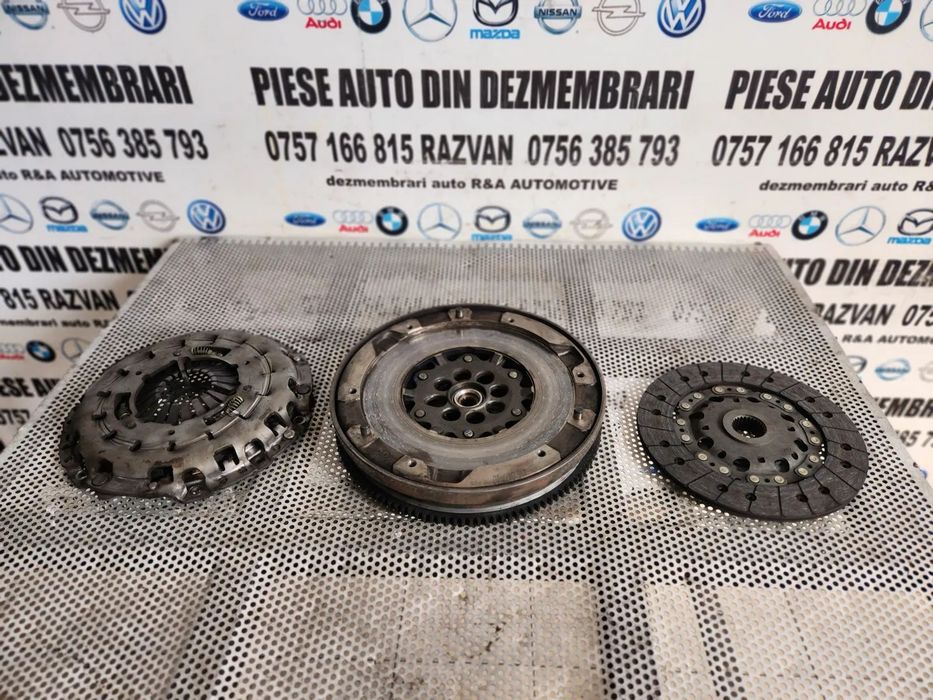 Kit Ambreiaj Volanta Masa Dubla Bmw F20 F21 F30 F31 F34 F36 F10 F11 X1 E84 2.0 D N47 E5 6+1 Trepte Cod 415047710 Testata Fara Defecte  -  Dezmembrari Arad