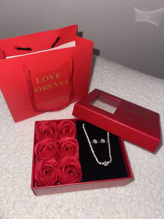 Set cadou colier si cercei