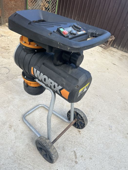 Tocatoare crengi WORX WG401E 2400W
