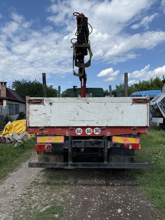 Vand Daf LF220 cu macara Hiab 102