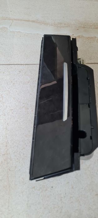 Екран/Жабка/Пепелник/кознола-бутони/задна конзола клим. BMW f01