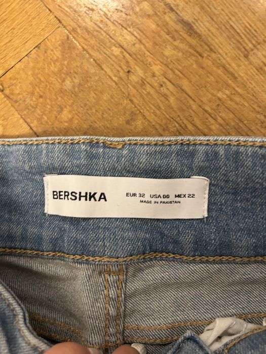 Дънки чарлстон (flared) Bershka