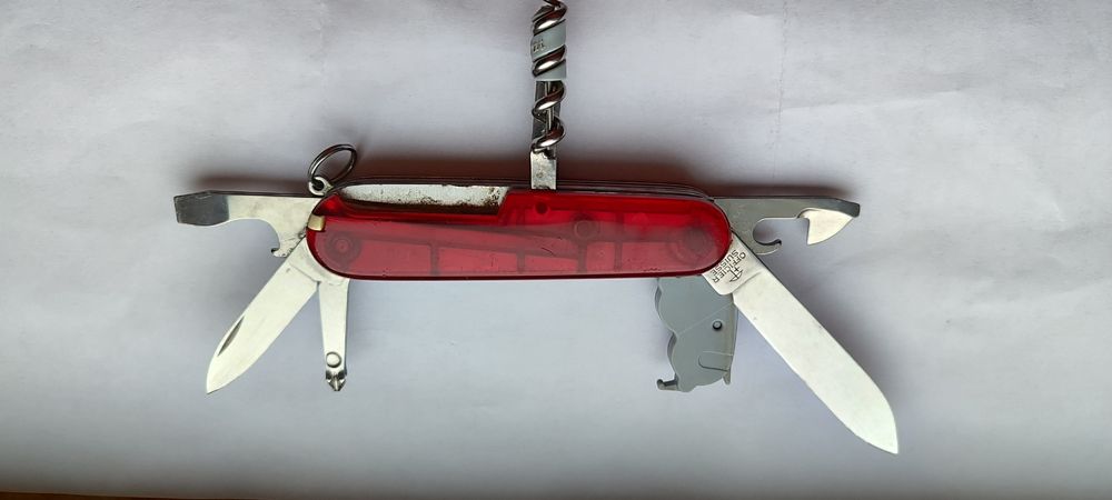 Кухонный нож. Очень удобный.