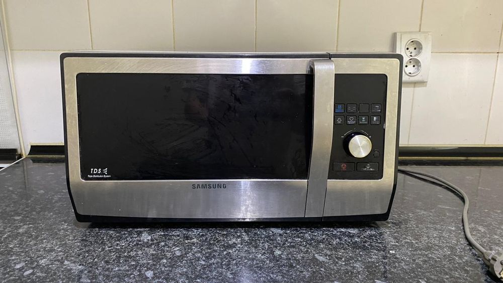 Микроволновка Samsung