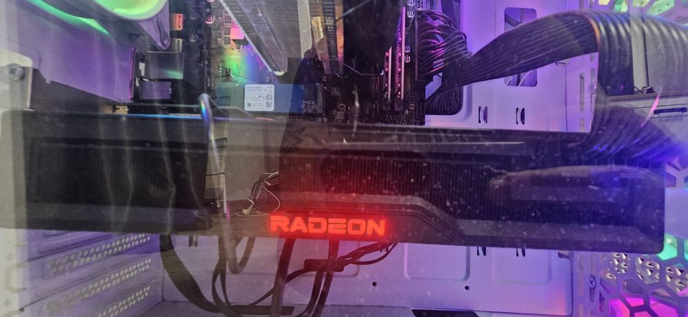 PC Gaming Radeon 6950XT, Ryzen 5600, 32 GB Ram