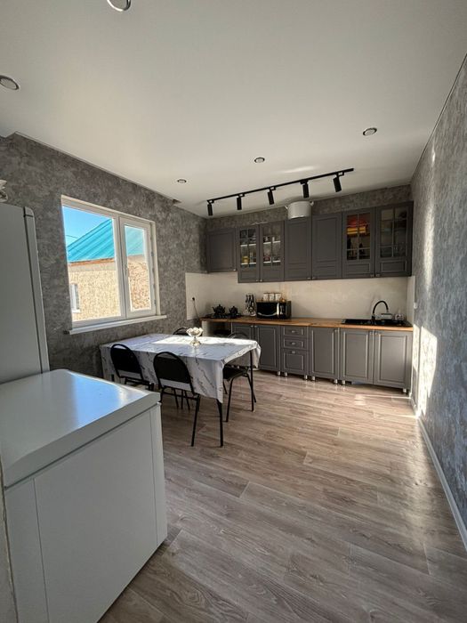 Төрт бөлмелі уй сатылады