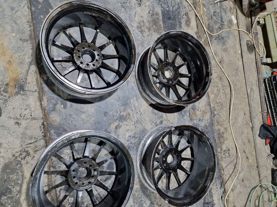 Продам диск на тайота эстима камри