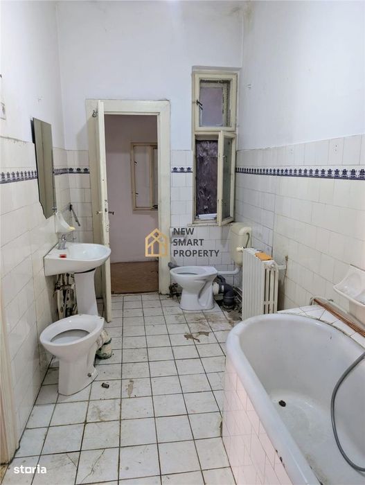 De vanzare apartament 3 camere Palatul Fuchsl