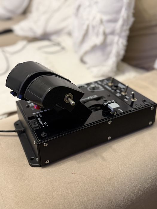 Thrustmaster Warthog HOTAS  Set impecabil