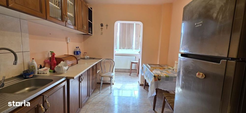 Gara - Abator 2 Camere Decomandate Mobilat + Utilat, Gaze 400 Euro