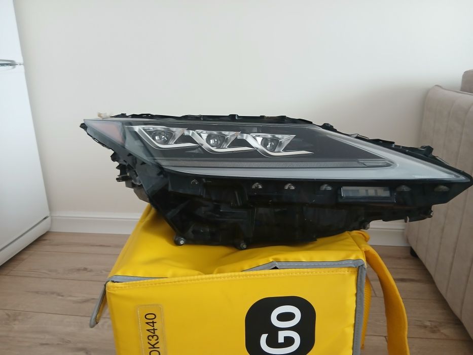 Фара Lexus RX 300