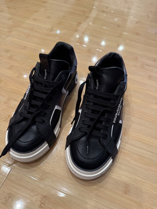 Dolce Gabbana de vanzare