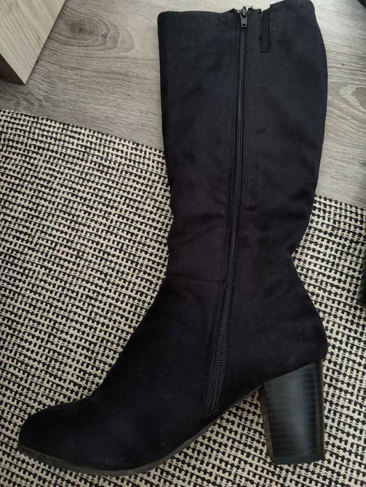 Cizme din imitație de piele întoarsă, mărimea 36