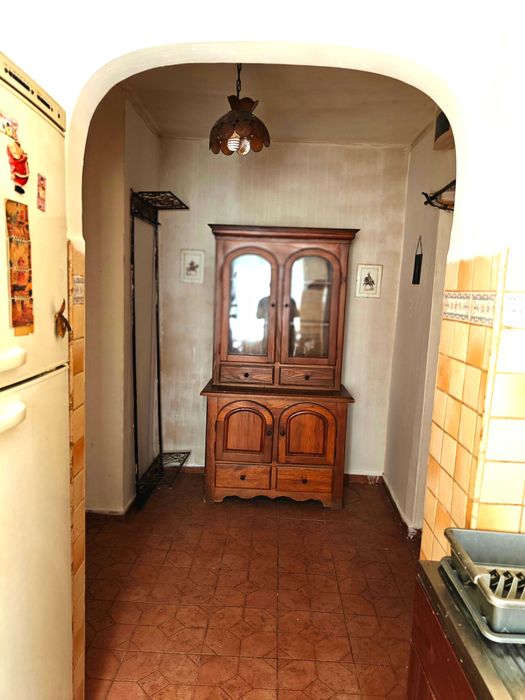 De vânzare apartament 3 camere la preț de 2 camere