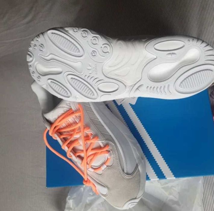 Оригинални мъжки обувки  ADIDAS ORIGINALS OZNOWA  размер  EU42