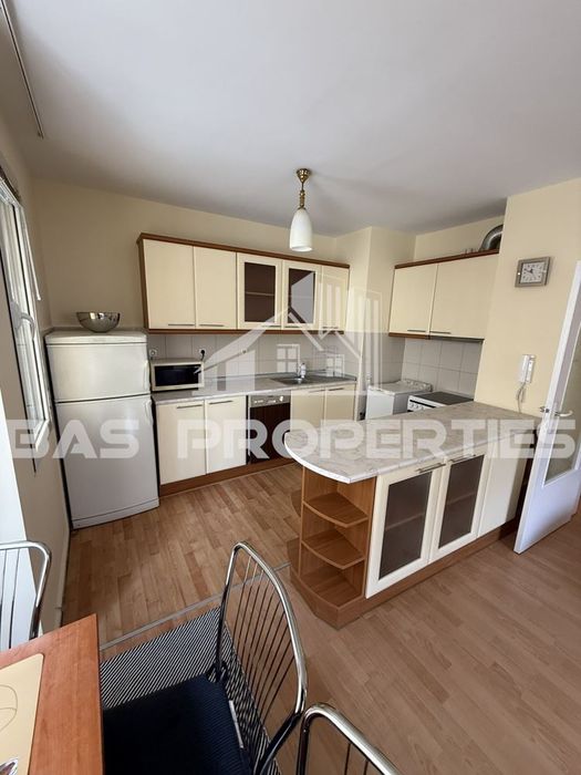 Дава се под наем Двустаен апартамент в София, Център - 60 кв.м за 700 € - Снимка #2